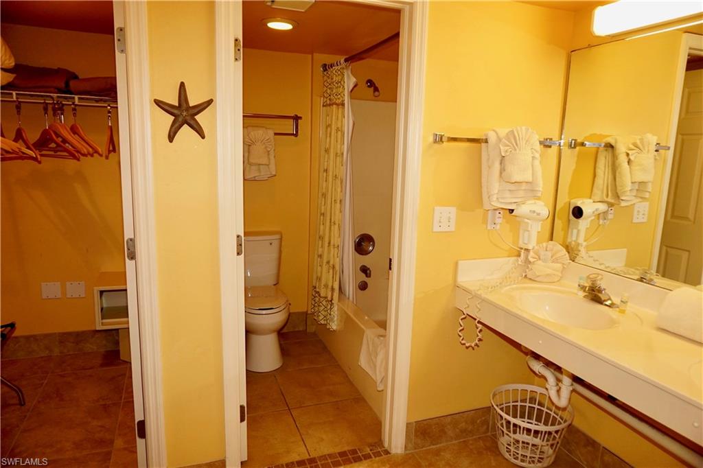 CASA PLAYA RESORT CONDO - Residential