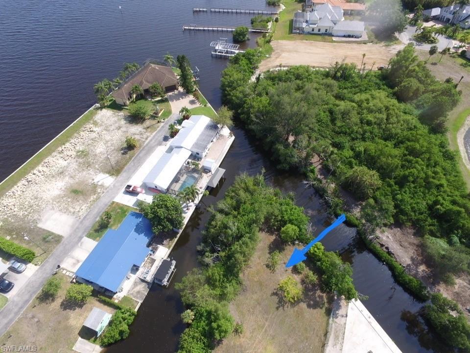 NORTH FORT MYERS - Land