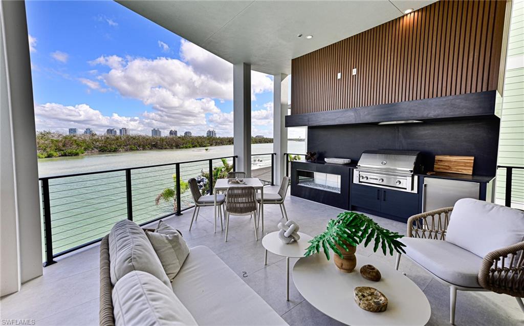 BONITA BEACH - Residential