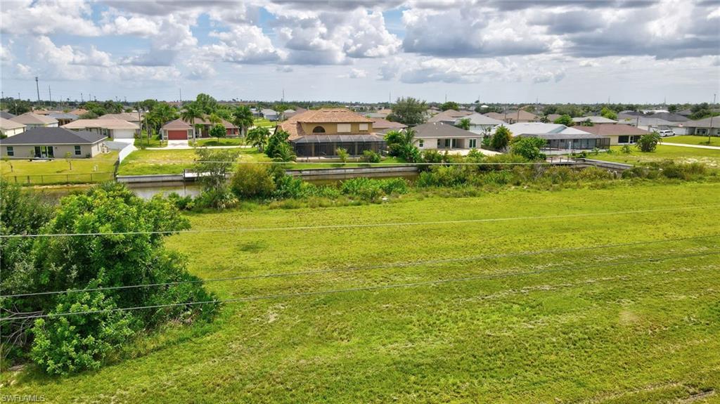 CAPE CORAL - Land
