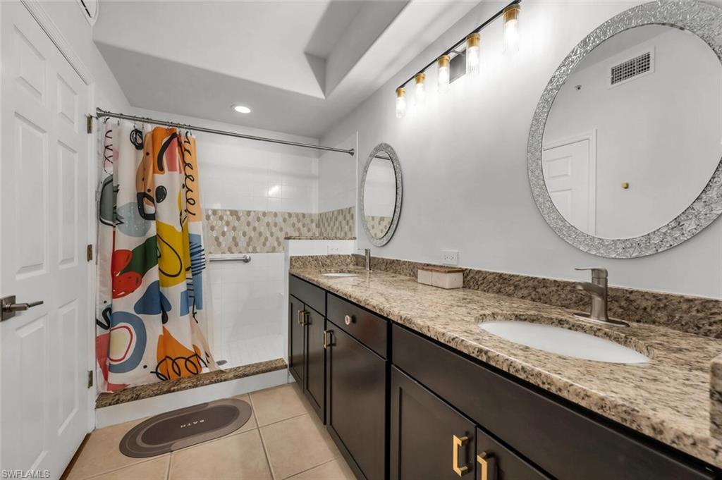 STRATFORD PLACE CONDO - Residential