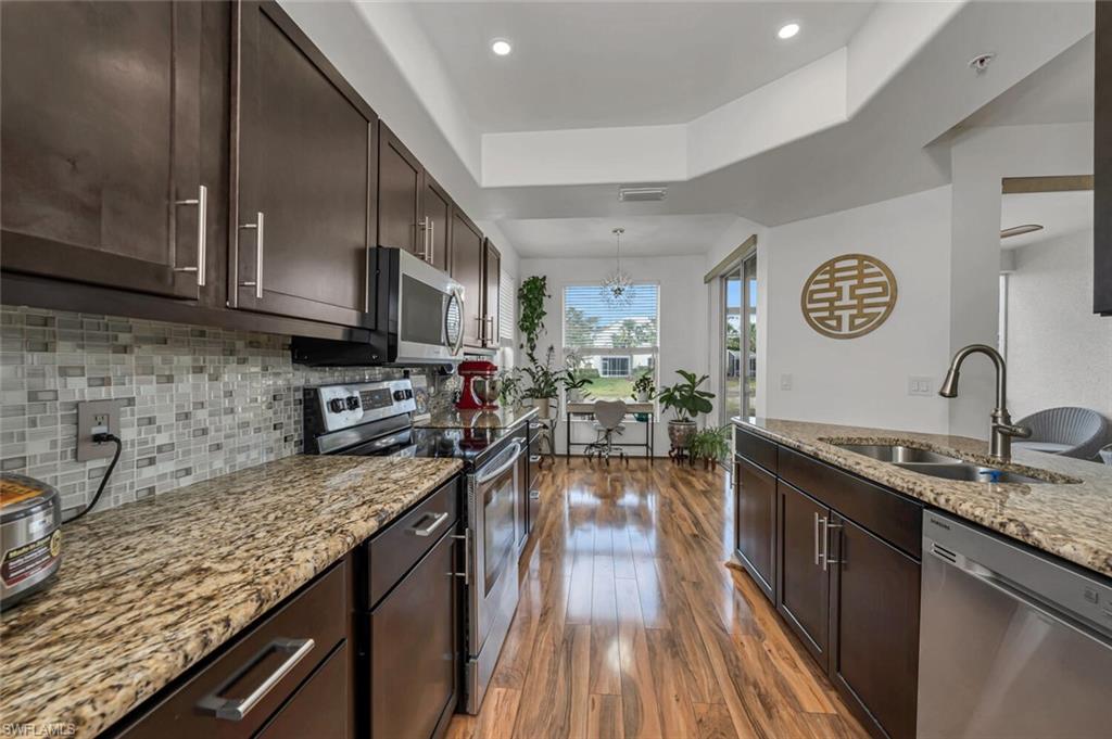 STRATFORD PLACE CONDO - Residential