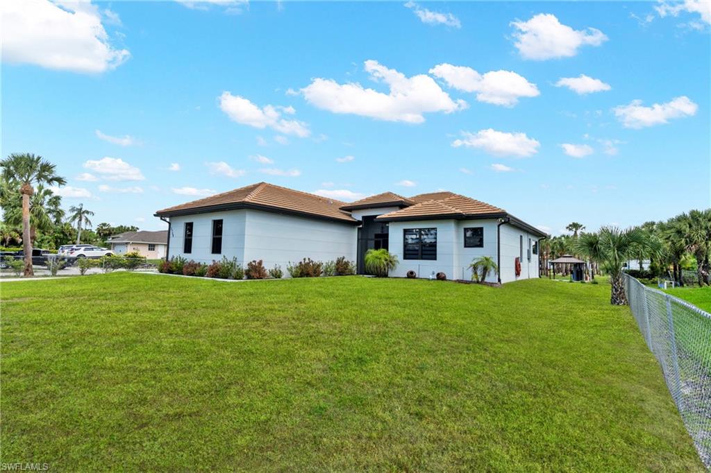 GOLDEN GATE ESTATES - Residential