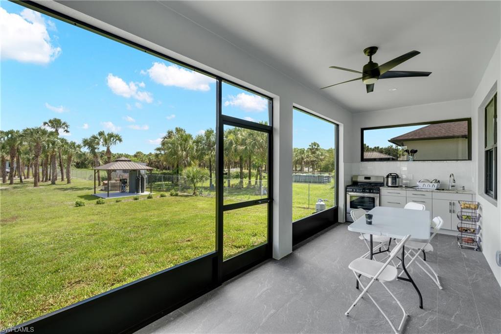 GOLDEN GATE ESTATES - Residential