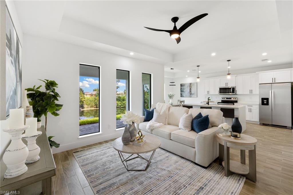 CAPE CORAL - Residential