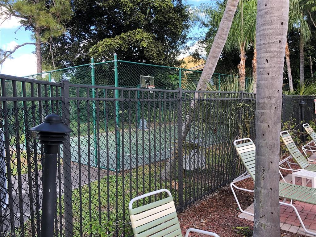 VILLAGE CREEK - Residential
