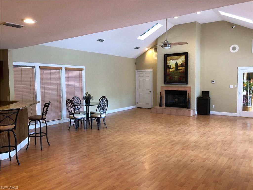 VILLAGE CREEK - Residential
