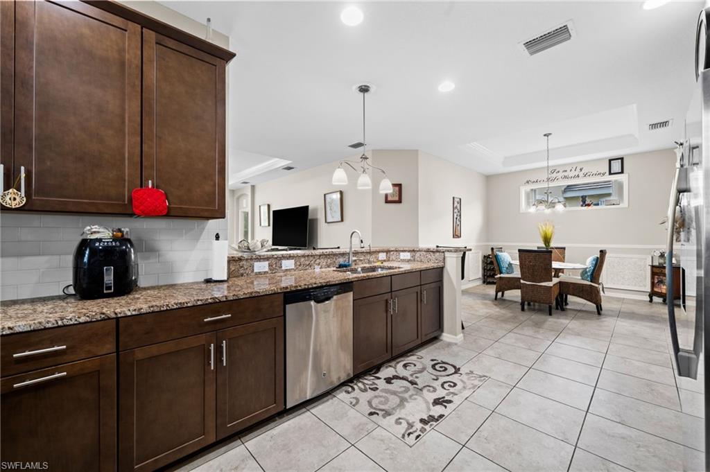 SANDOVAL - Residential