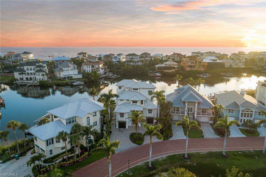 BAYFRONT GARDENS - Residential