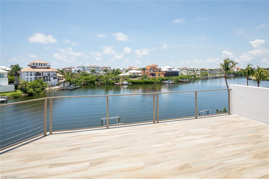 BAYFRONT GARDENS - Residential