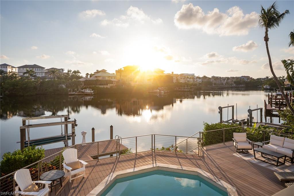 BAYFRONT GARDENS - Residential