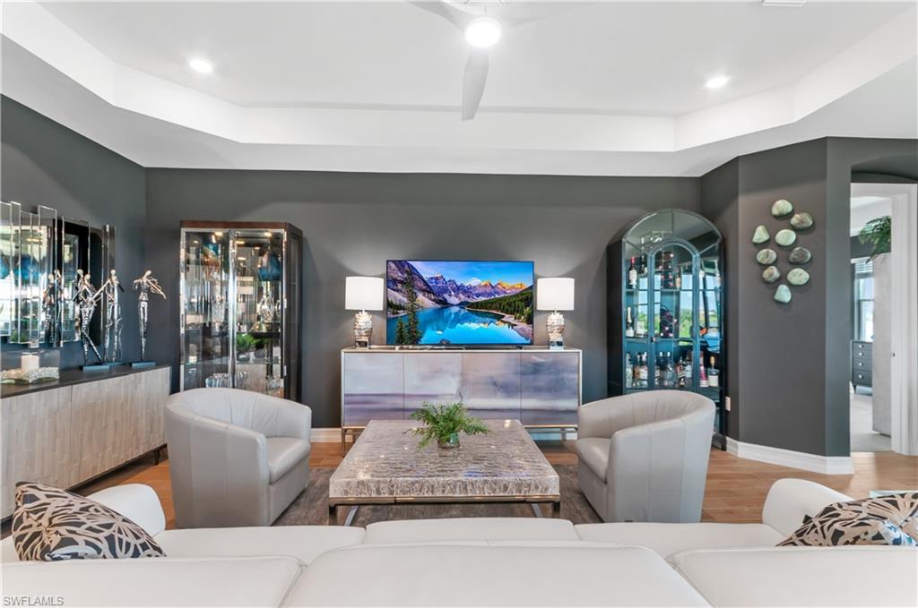 STONEWATER - Residential