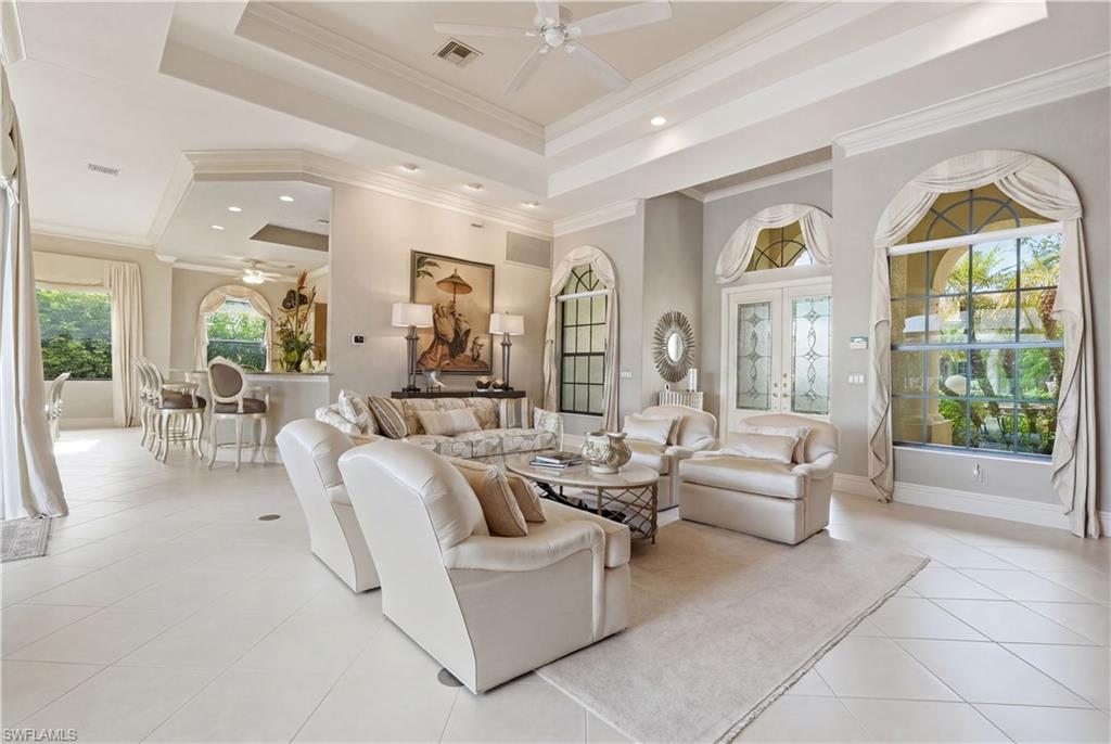 VILLA TUSCANY - Residential