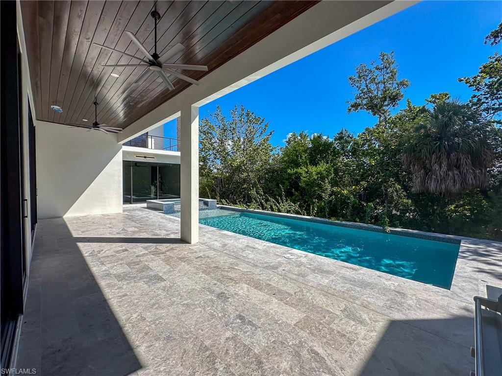 HIDEAWAY BEACH - Residential