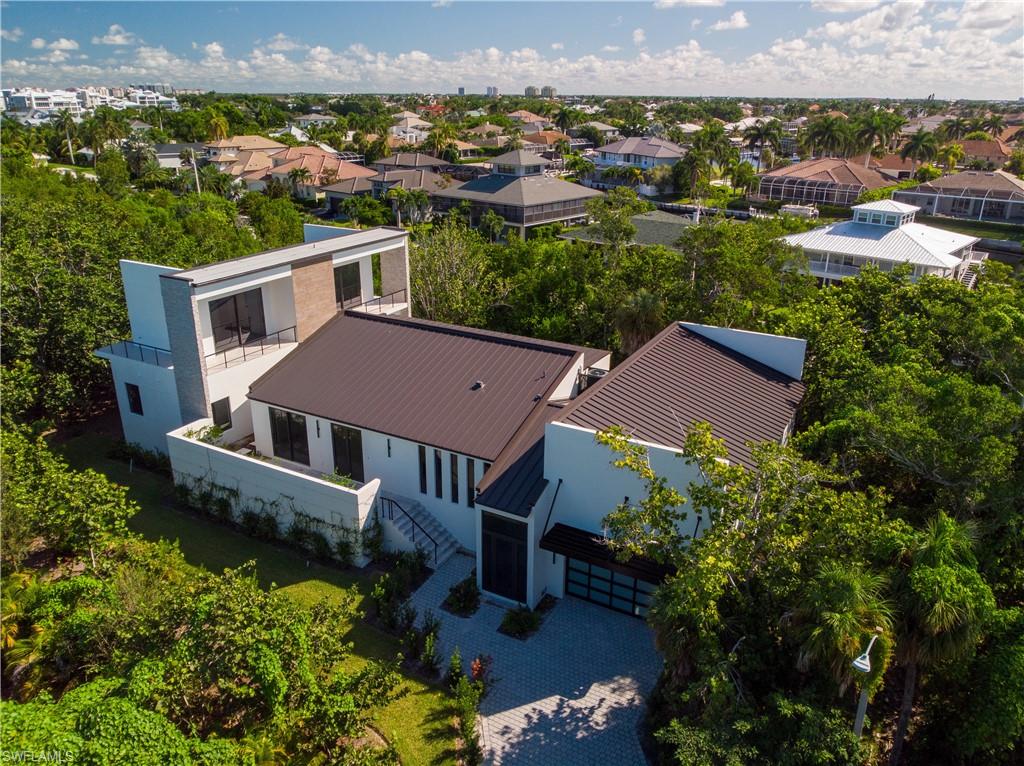 HIDEAWAY BEACH - Residential