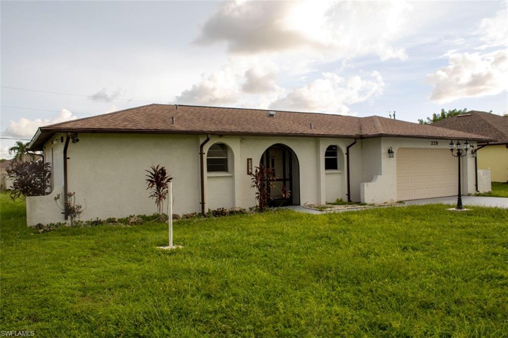 CAPE CORAL - Residential
