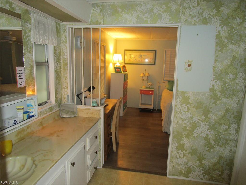 LAUREL ESTATES MOBILE HOME VIL - Residential