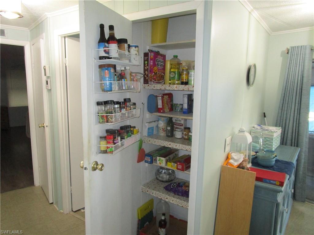 LAUREL ESTATES MOBILE HOME VIL - Residential