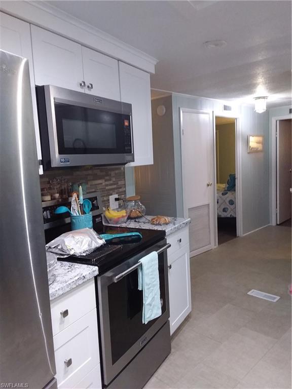 LAUREL ESTATES MOBILE HOME VIL - Residential