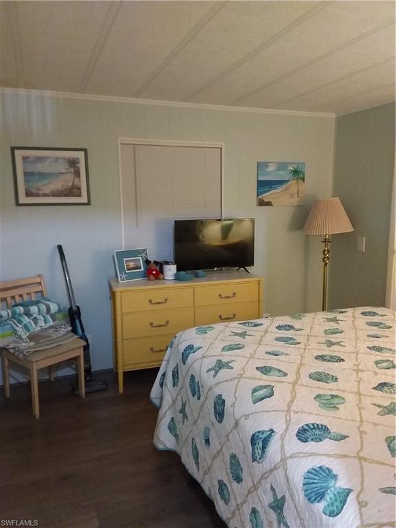 LAUREL ESTATES MOBILE HOME VIL - Residential