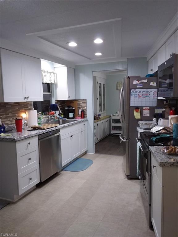 LAUREL ESTATES MOBILE HOME VIL - Residential