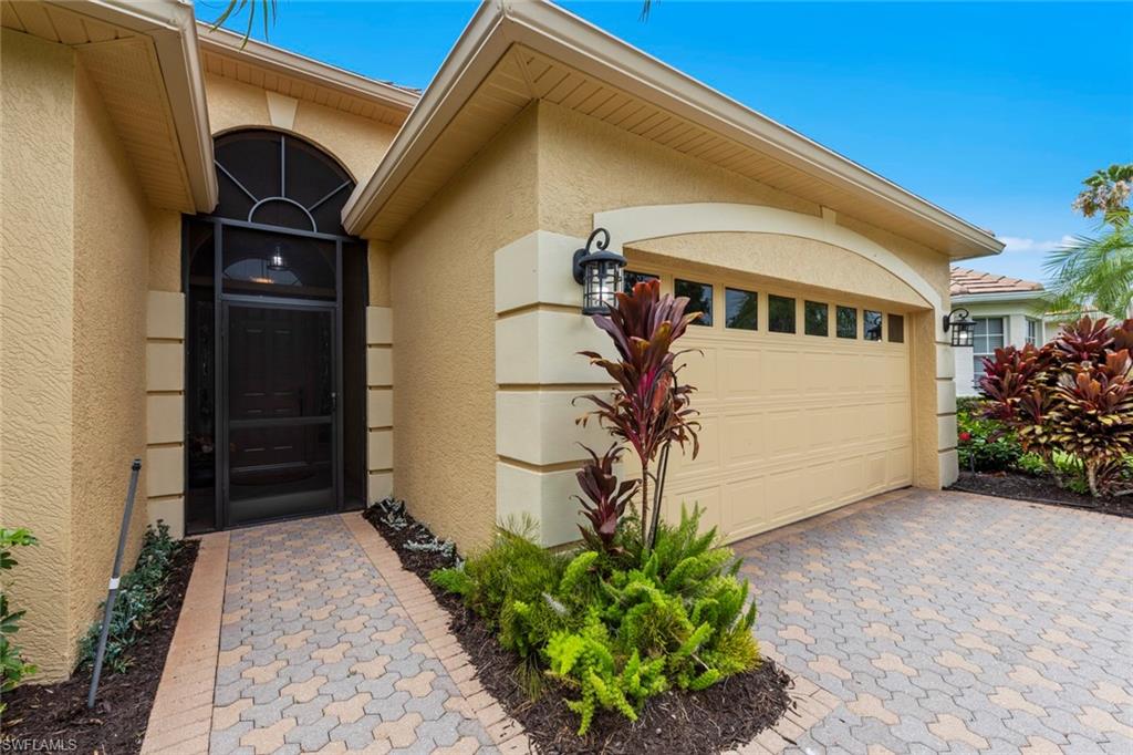 THE VINES - Residential