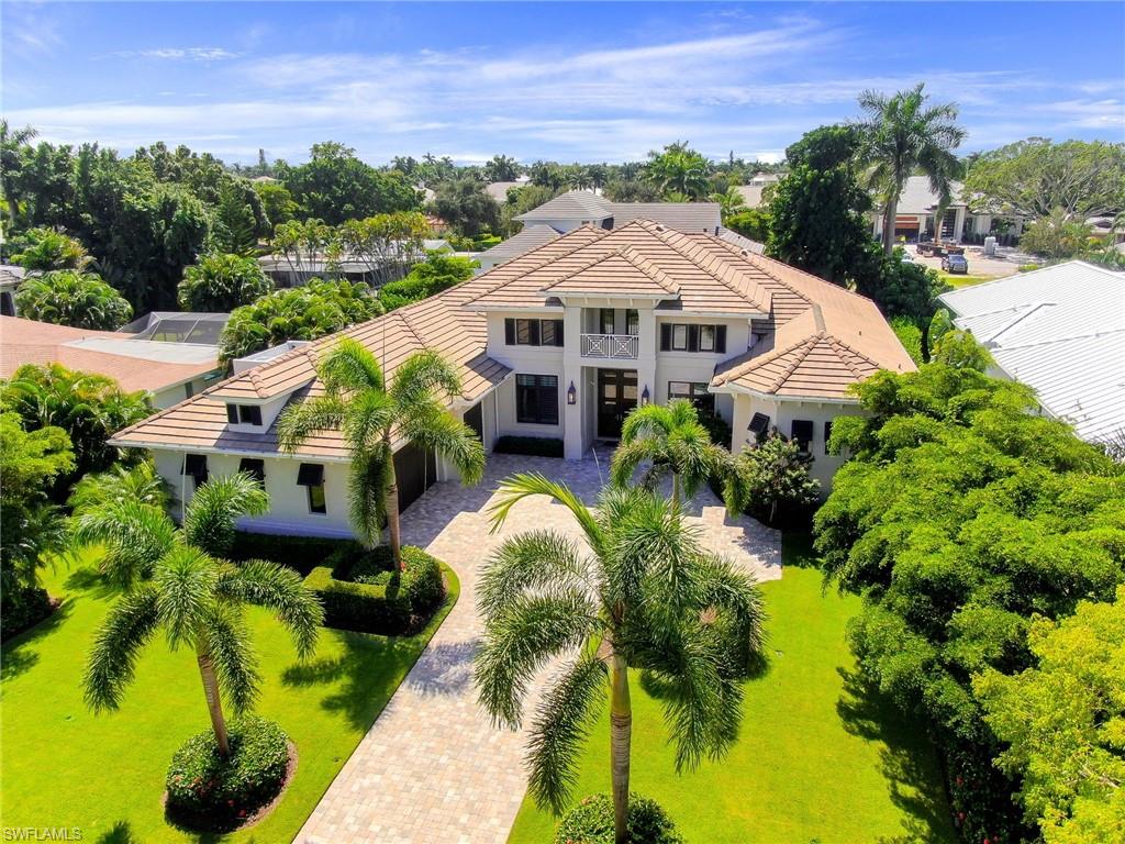 MOORINGS - Residential