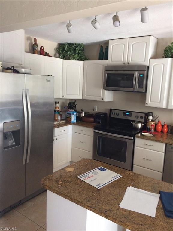 NAPLES PARK - Residential