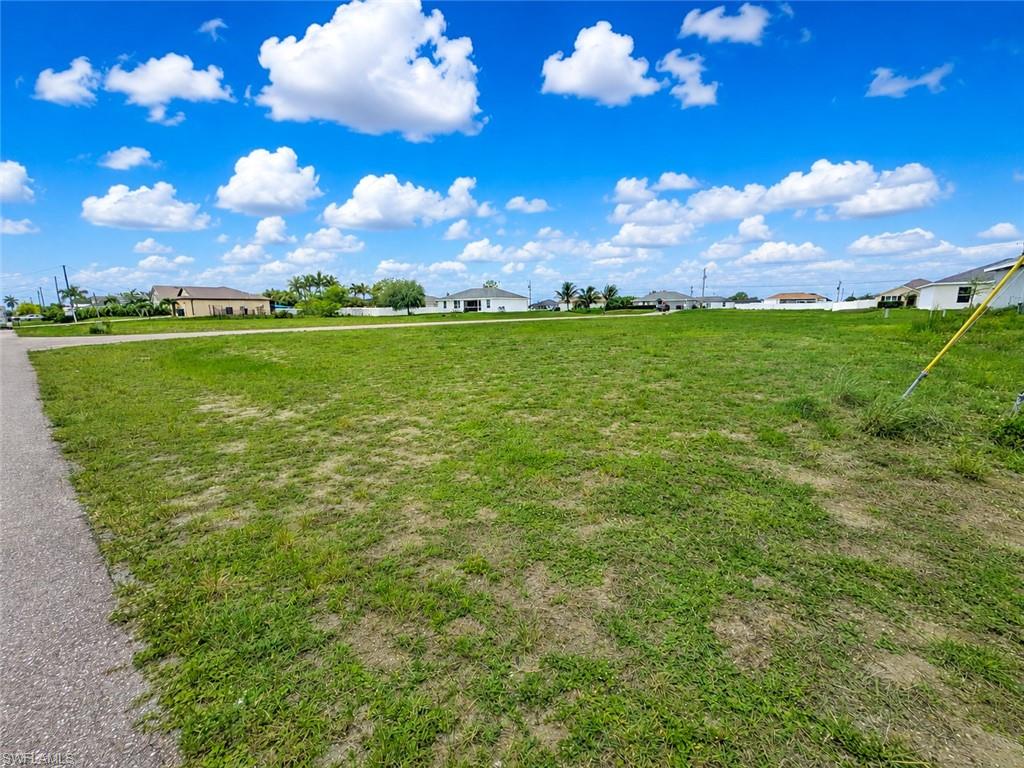 CAPE CORAL - Land