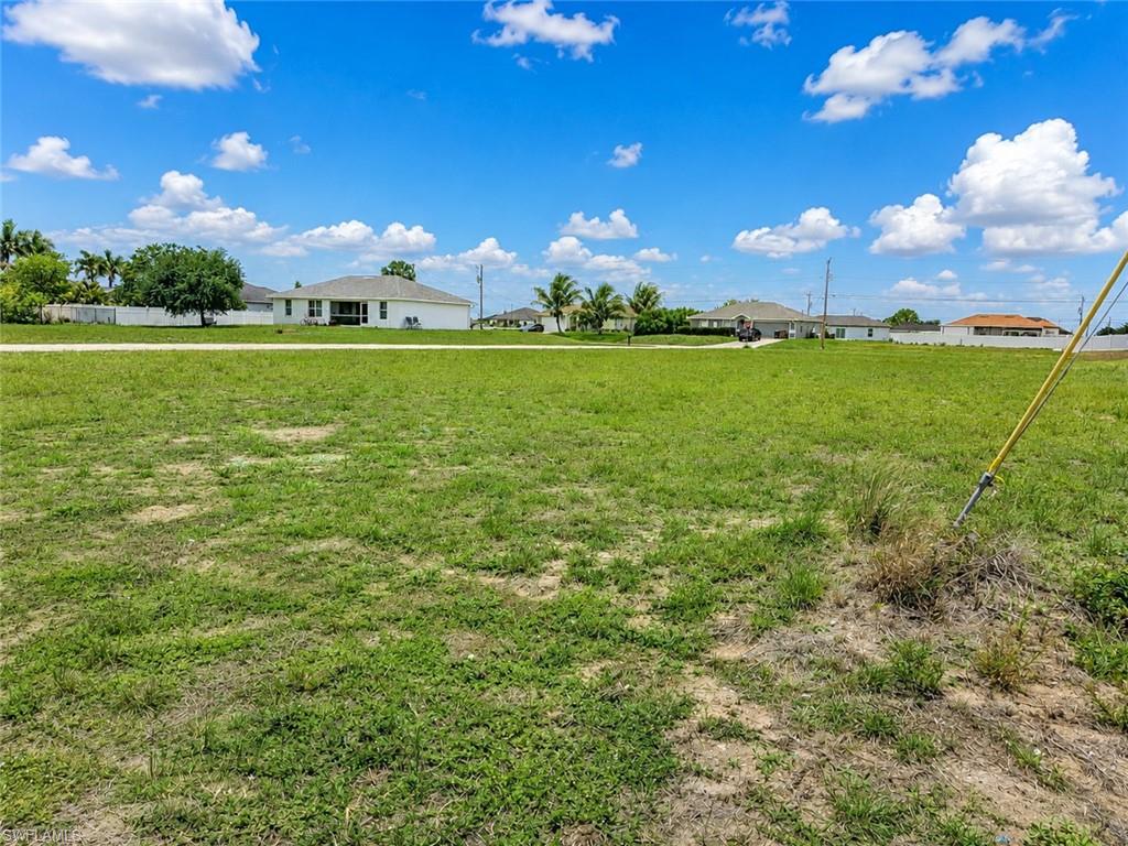 CAPE CORAL - Land