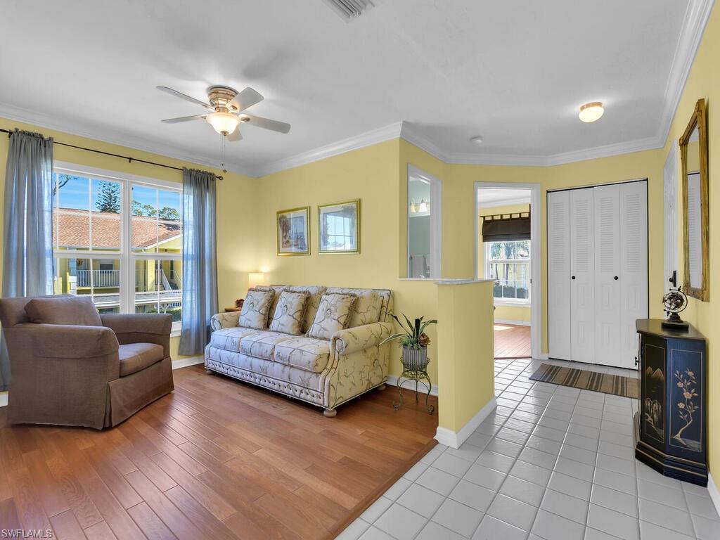 GREENWOOD VILLAGE AT KINGS LAKE - Residential