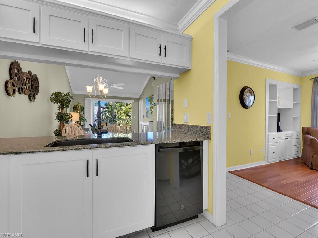 GREENWOOD VILLAGE AT KINGS LAKE - Residential