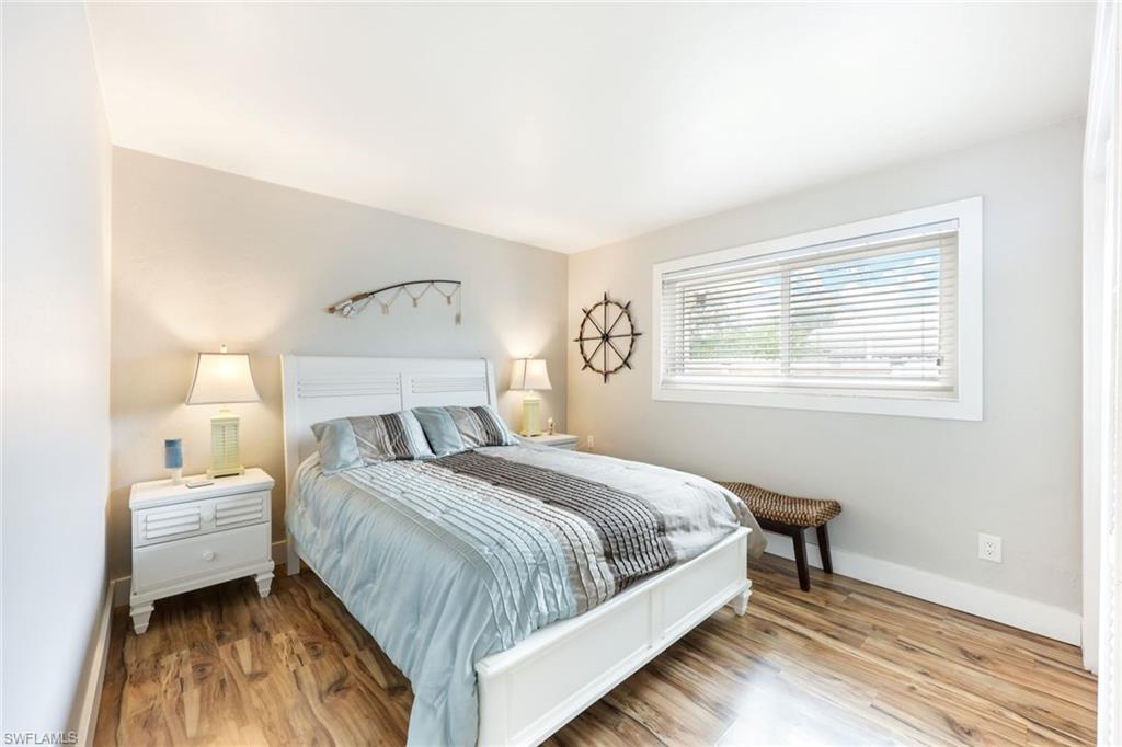 NAPLES PARK - Residential