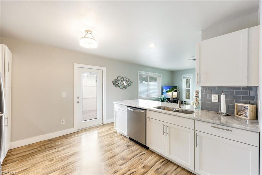 NAPLES PARK - Residential