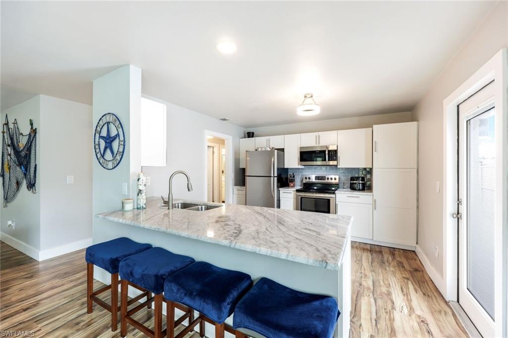 NAPLES PARK - Residential