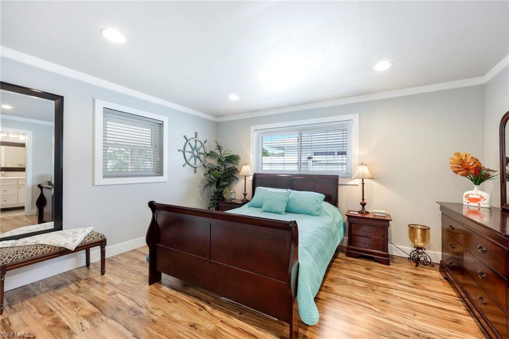 NAPLES PARK - Residential