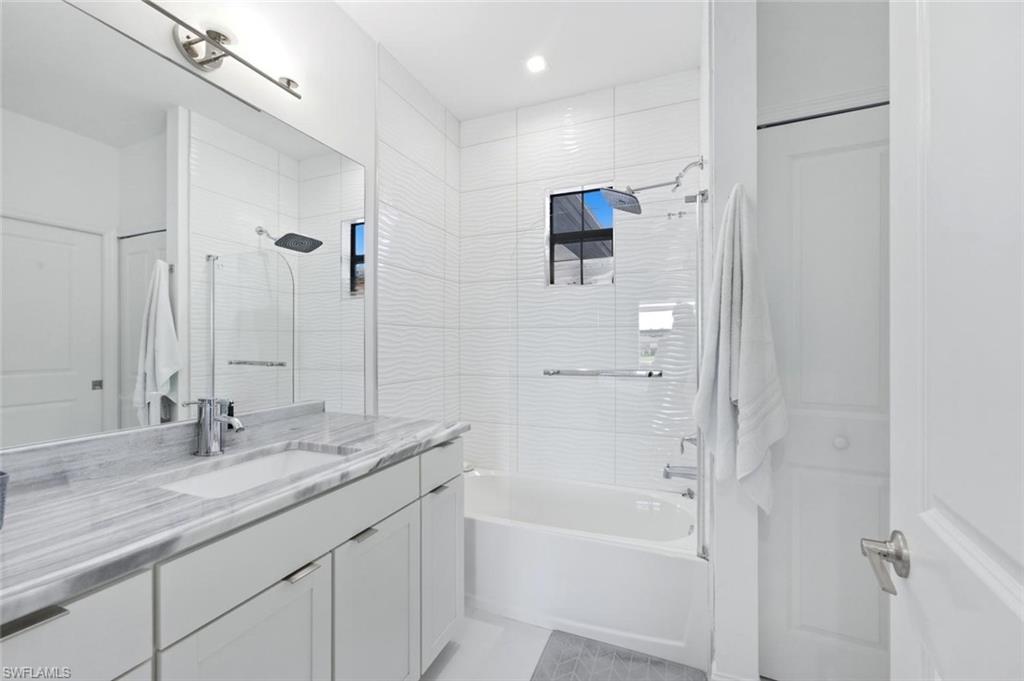 VANDERBILT RESERVE - Residential Lease