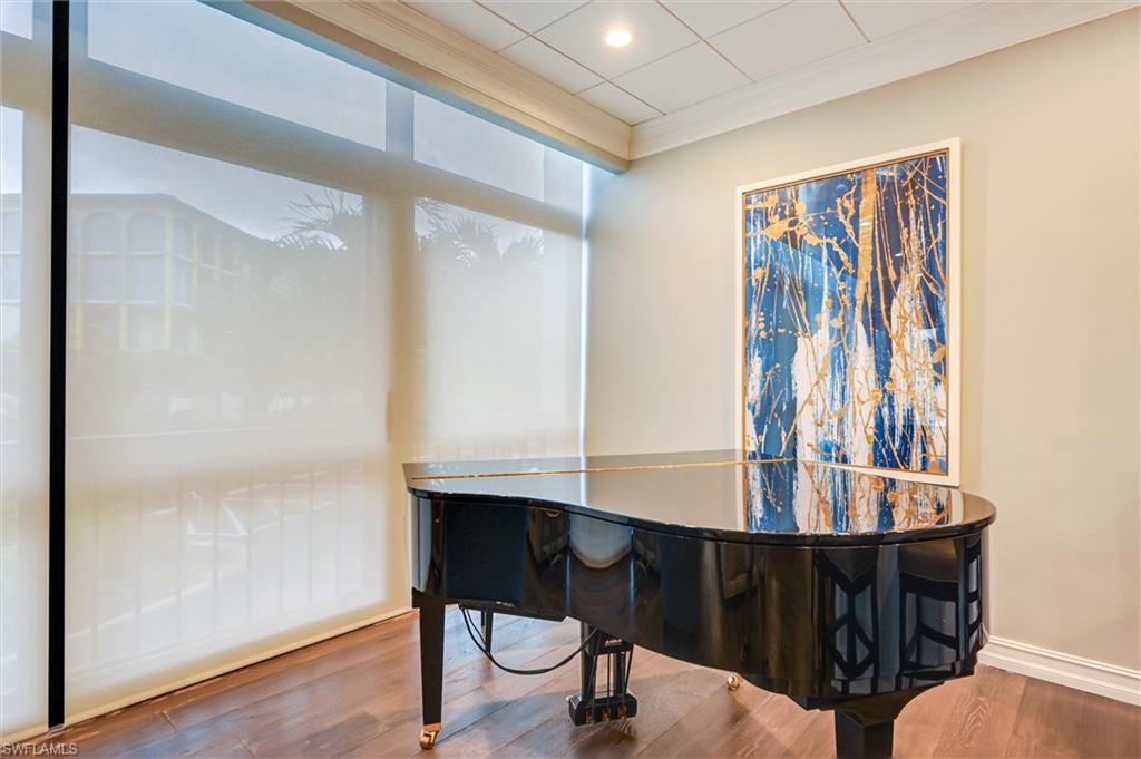 CHATEAUMERE ROYALE - Residential Lease
