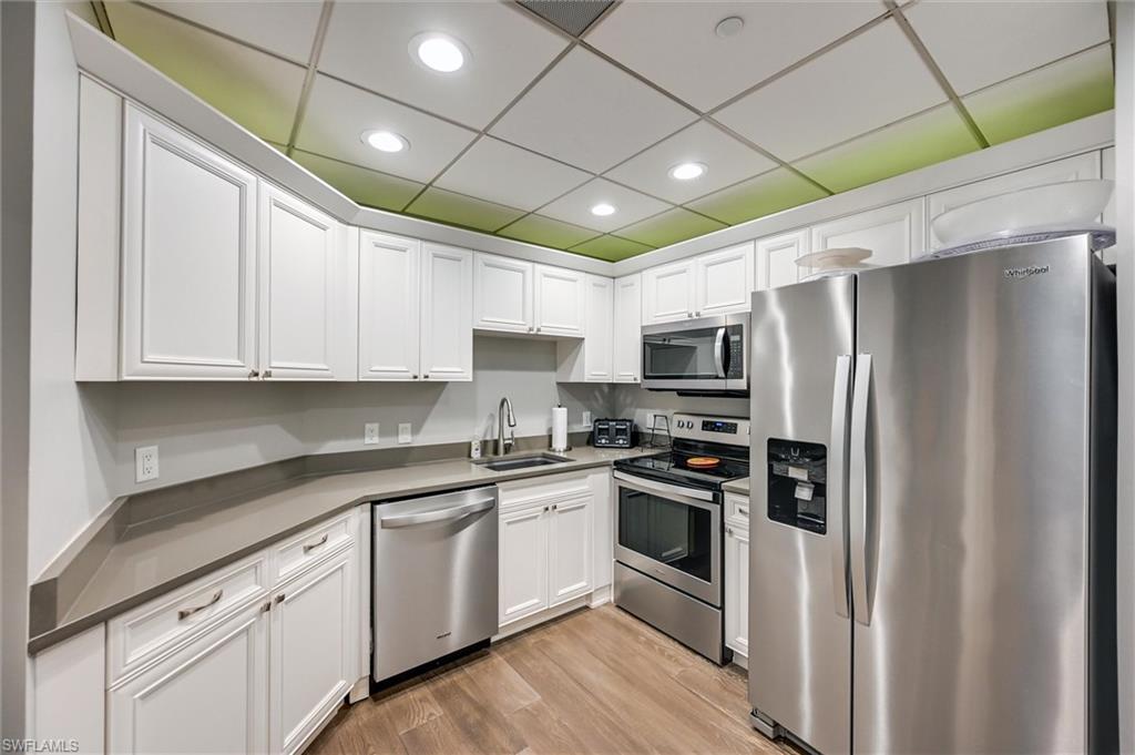 CHATEAUMERE ROYALE - Residential Lease