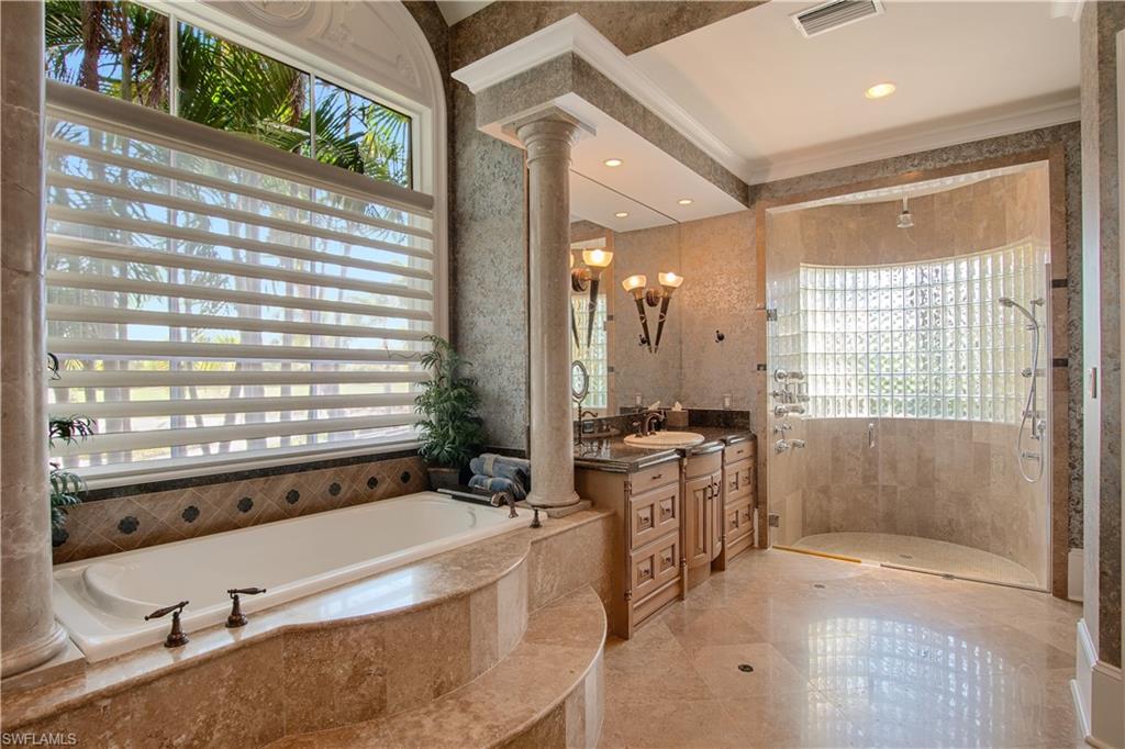 ESCADA AT TIBURON - Residential