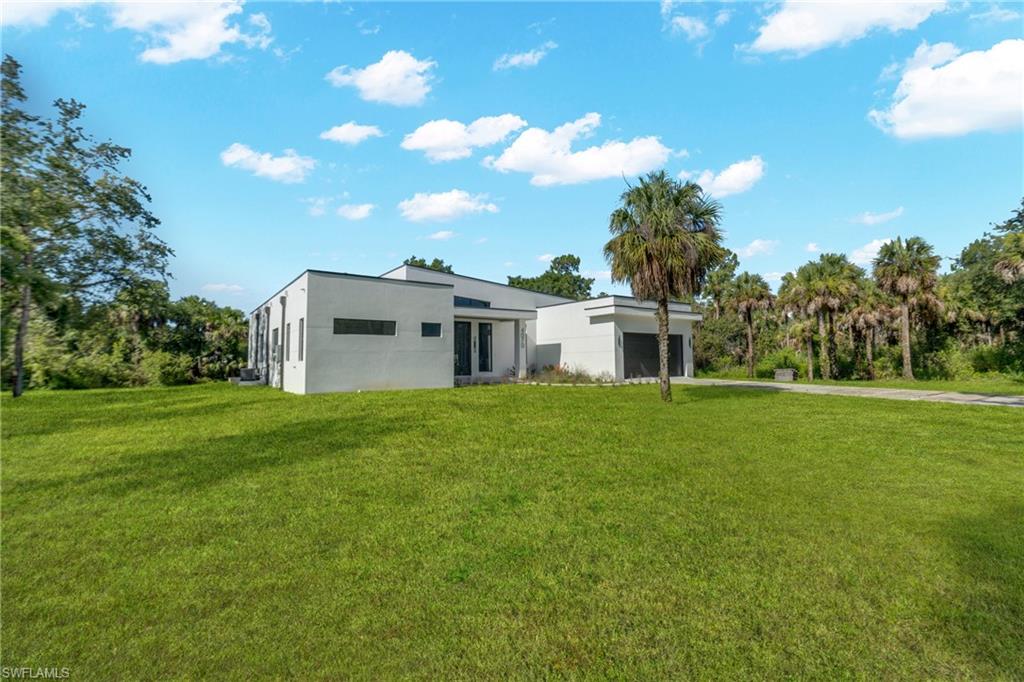 GOLDEN GATE ESTATES - Residential