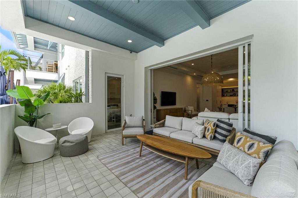 OLDE NAPLES - Residential