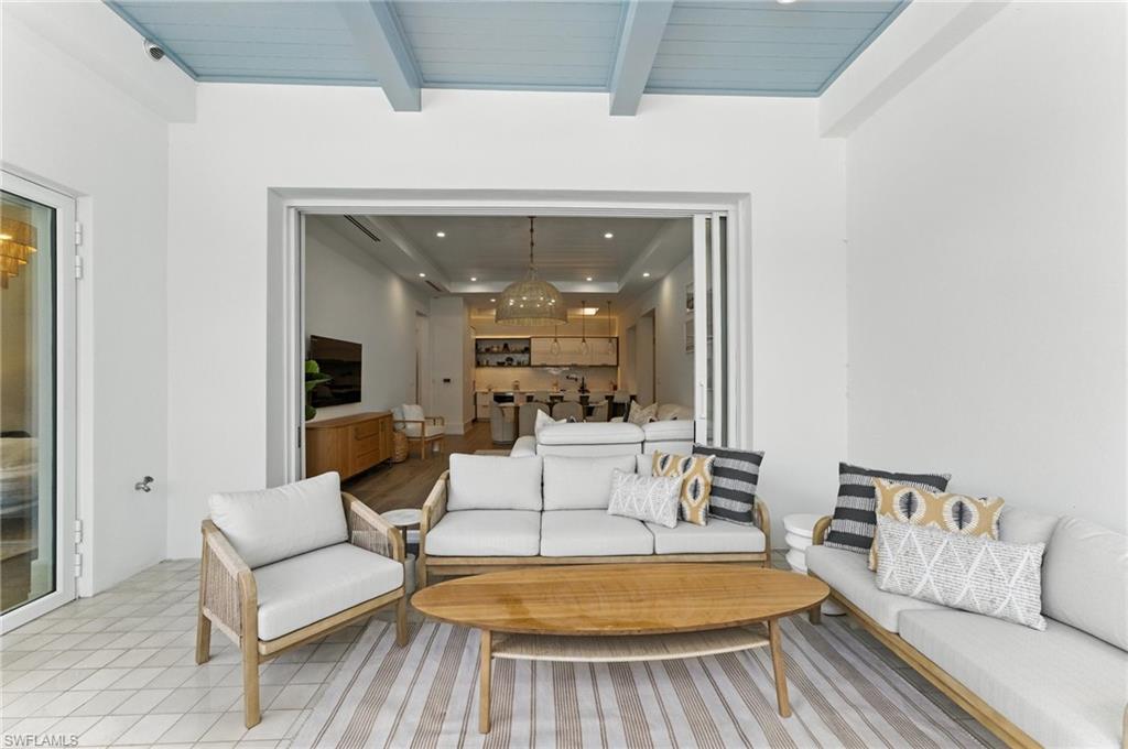 OLDE NAPLES - Residential