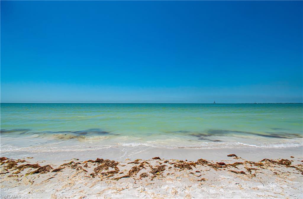 ISLAND SHORES - Land