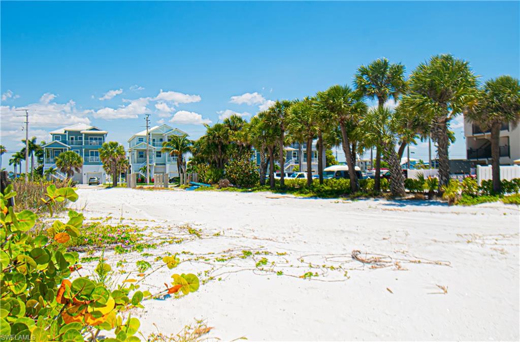 ISLAND SHORES - Land