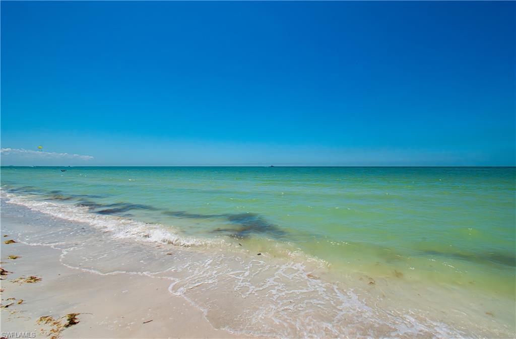 ISLAND SHORES - Land