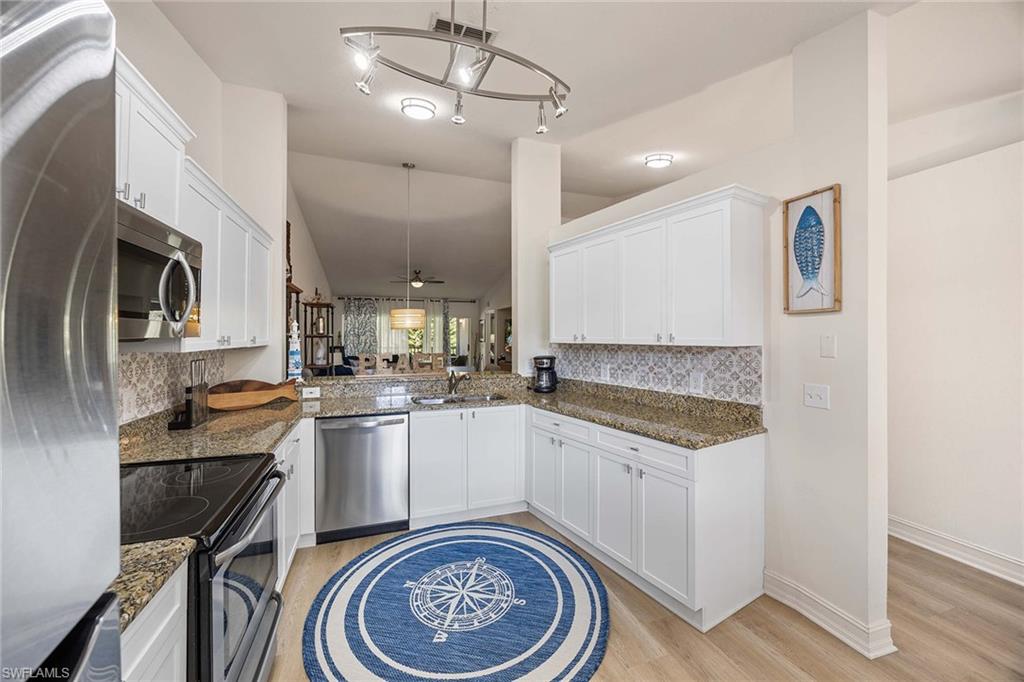 SAPPHIRE LAKES - Residential Lease