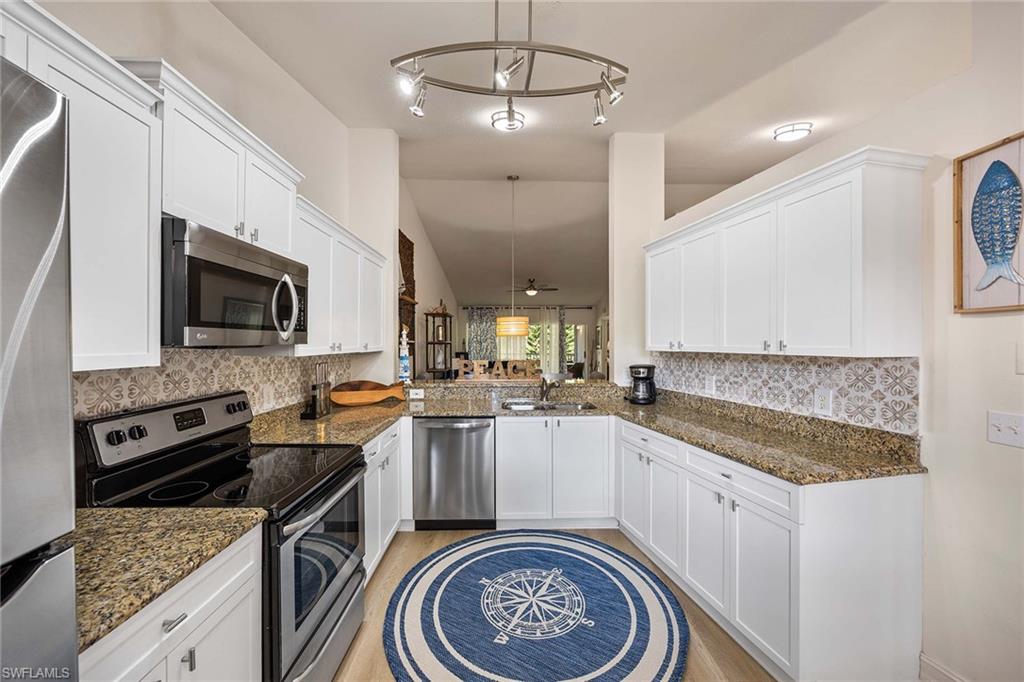SAPPHIRE LAKES - Residential Lease