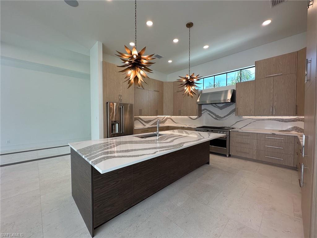 MARCO ISLAND - Residential