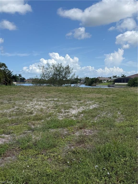CAPE CORAL - Land